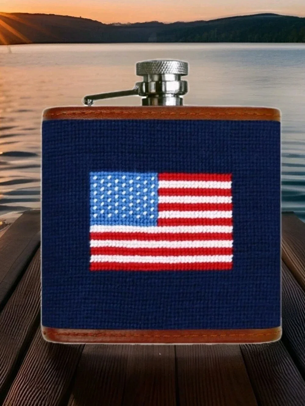 THE KRAFTSMAN CO. :AMERICAN FLAG: NEEDLEPOINT: STAINLESS STEEL: FLASK: 6 OZ: NEW